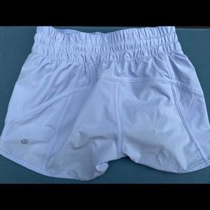 Lululemon tracker shorts 4”